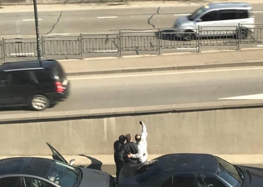 დღის ფოტო: სელფი ავარიის შემდეგ