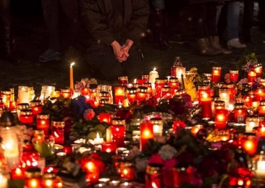 მშვიდობა ომზე მეტია! Peace > war!