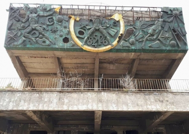 თბილისში „საბჭოთა ბეტმენის“ პანო ნადგურდება