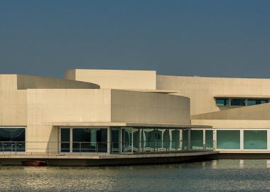 ალვარო სიზა - სკულპტურა და სისადავე არქიტექტურაში