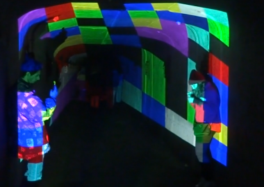 კლუბი KHIDI თანამედროვე ხელოვნების მასშტაბურ გამოფენას მასპინძლობს