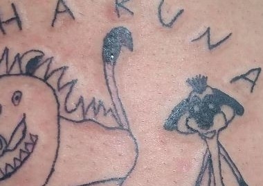 ბრაზილიელ ტატუ-არტისტს, საშინელი ნახატების მიუხედავად კლიენტების ზღვა ელოდება