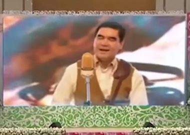 თურქმენეთის პრეზიდენტის 5 ექსცენტრული საქციელი ვიდეოარქივიდან