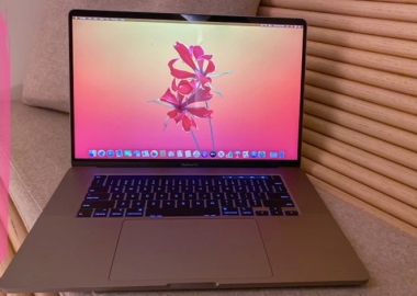 Apple-მა MacBook Pro-ს ახალი მოდელი წარმოადგინა