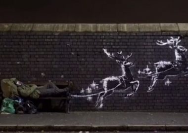 ბირმინგემში Banksy-მ თავისი ახალი ნამუშევარი უსახლკაროებს მიუძღვნა