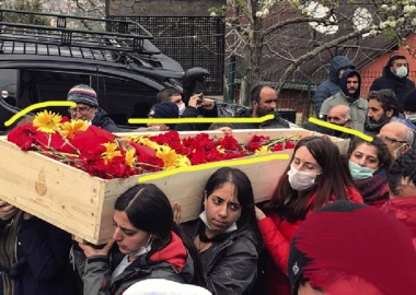 28 წლის თურქი მომღერალი ჰელინ ბოლეკი შიმშილობის 288-ე დღეს გარდაიცვალა