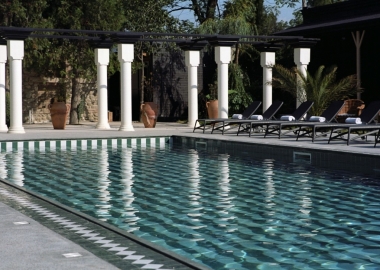 ესკიზი - ახალი თაობის ბუტიკ-კონცეპტუალური ქართული სასტუმროების ბრენდი