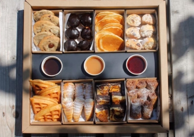 საჭმელი ბოქსები გამოძახებით-სნეკები,დესერტი და სხვა კრეატიული შეთავაზებები