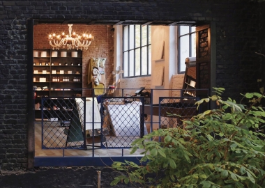 The Shop - კონცეპტუალური მაღაზია, სადაც ორიგინალური ესთეტიკის ნივთებს აღმოაჩენთ