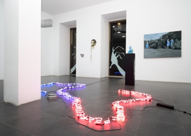 ბოდიში, ყვავილები არ გვაქვს - ჯგუფური გამოფენა The Why Not Gallery-ში