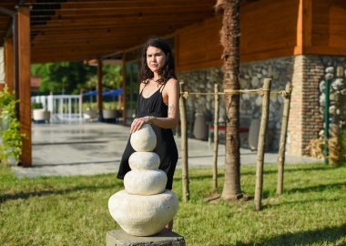 ლოპოტა სპა რეზორტზე  საქართველოში პირველი საბაღო-საპარკო კერამიკული ქანდაკებების საერთაშორისო სიმპოზიუმი  „Bird of Paradise“  გაიმართა