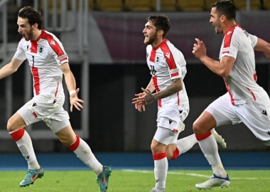 ავტომატური ავტოგოლი და ქუსლით განგმირული ბუნდესნაკრები