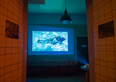 ფოტოგამოფენა „ქალის ხმა“ - ქალის სხეულის ხმაურიანი და უხმო წინააღმდეგობების შესახებ